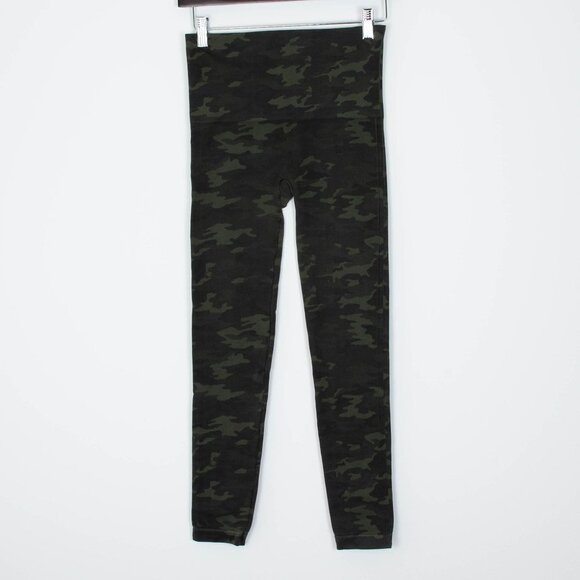 Spanx Look At Me Now Seamless Green Camo Leggings Womens Size Medium - Picture 2 of 6
